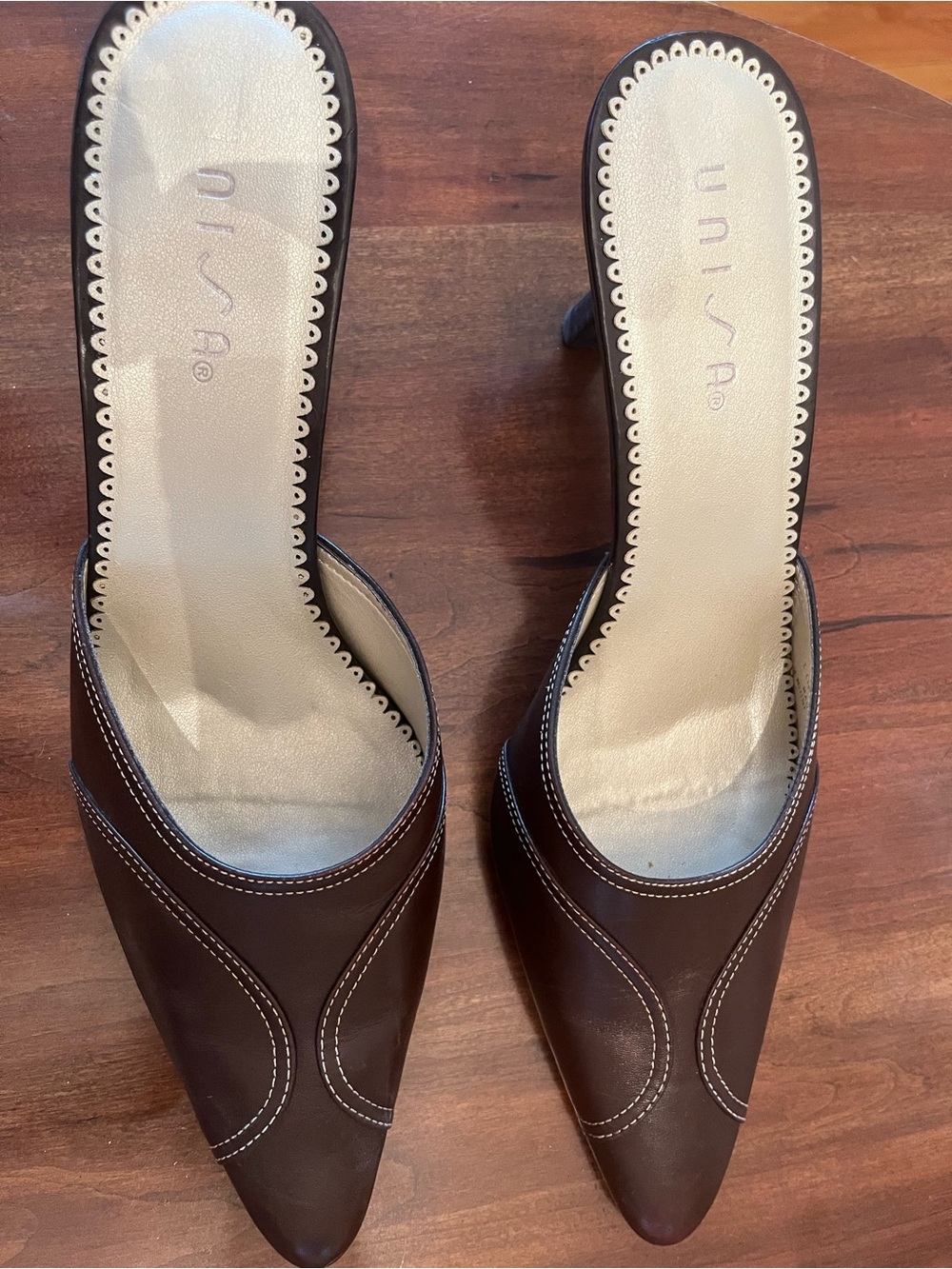 Unisa Brown Leather Pointed-Toe Slip-On Mules